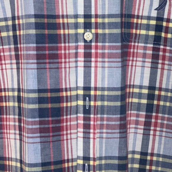 Nautica Men's Classic Fit Short Sleeve Heathered Plaid Button-Front Shirt - Picture 5 of 5